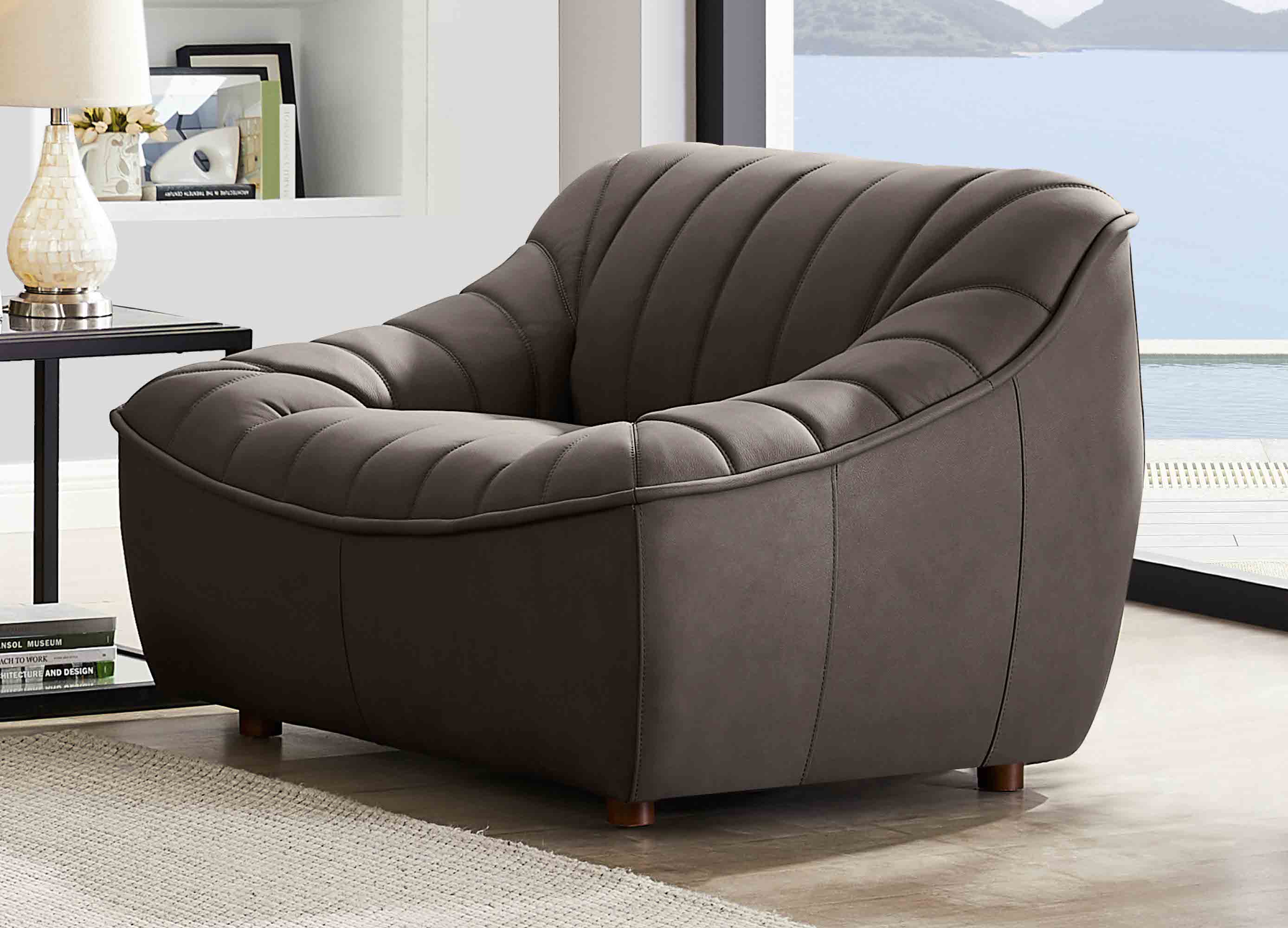 Snug Leather Sofa Collection